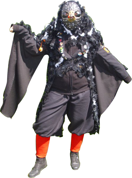 Der Heininger Star im schwarzen Federhäs mit Holzmaske